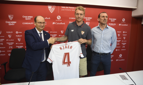 Kjaer is now a new Sevilla FC player