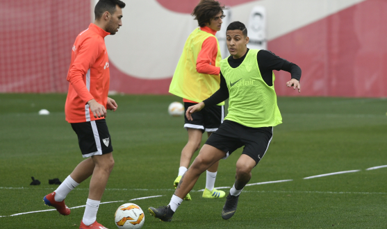 Sevilla training