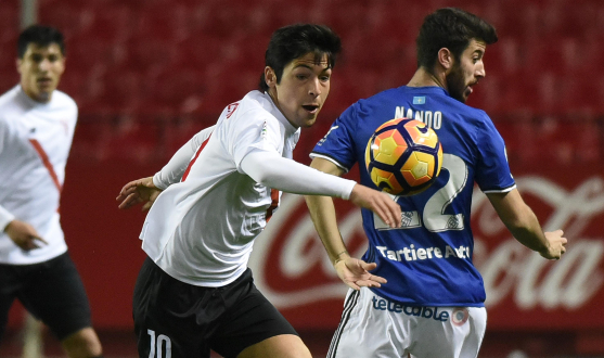 Borja Lasso del Sevilla Atlético ante el Oviedo