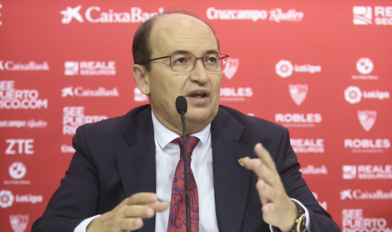 José Castro at the presentation with Philips