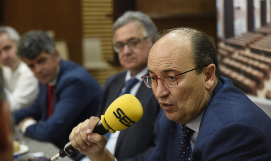 José Castro en la tertulia de Radio Sevilla