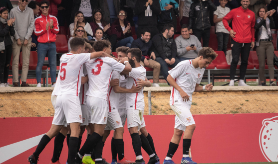 Celebración de gol Sevilla FC Juvenil A