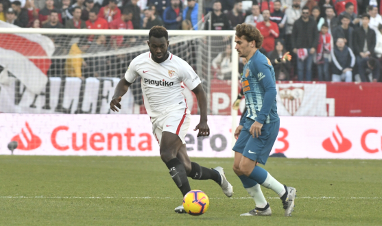 Gnagnon del Sevilla FC ante el Atlético