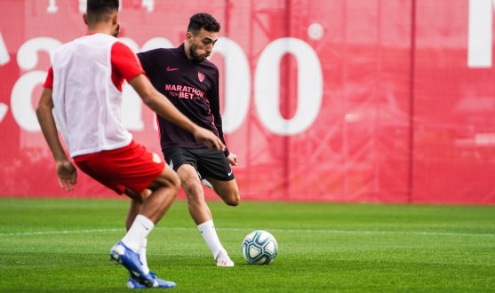 Munir en un entrenamiento del Sevilla FC