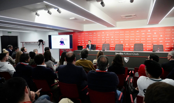 Formación sobre igualdad y violencia de género a los empleados del Sevilla FC