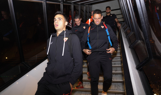 Reguilón and Chicharito arrive in Luxembourg