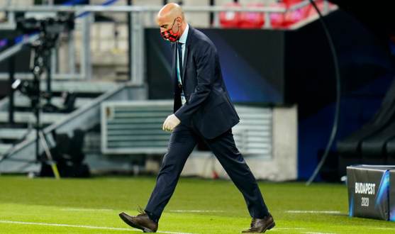 Monchi walks out onto the Puskas Arena in Budapest