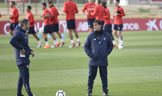 Sevilla FC coach Vincenzo Montella 