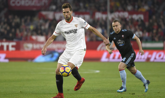 Sevilla's Franco Vázquez against Celta