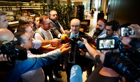 El presidente José Castro atiende a los medios en Copenhague