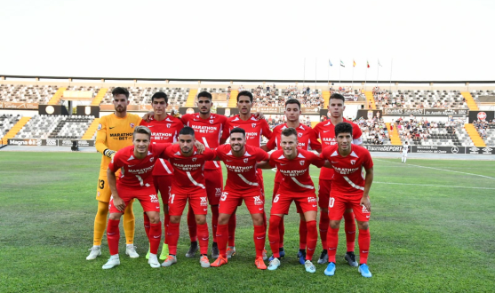 Once inicial del Sevilla Atlético ante el Badajoz