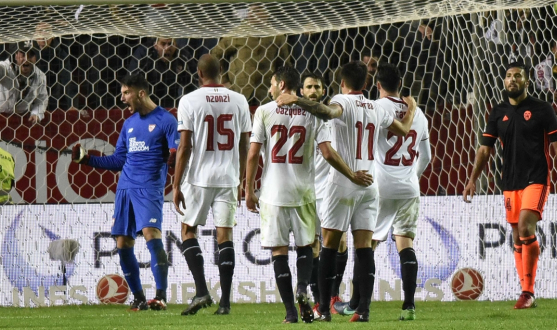 El Sevilla FC venció al Valencia en Liga en la primer vuelta