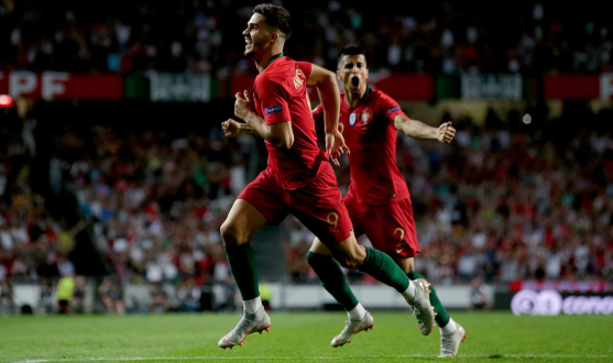 André Silva celebra su gol con Portugal