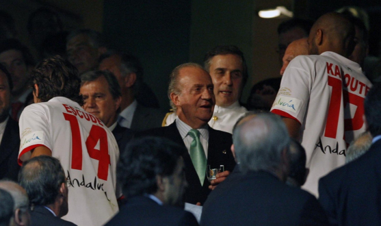 El Rey Juan Carlos I en la final de Copa de 2007