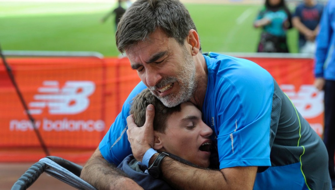 José Manuel y Pablo al final de la Maratón de Sevilla 