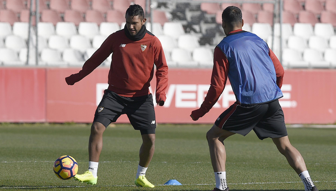 Montoya del Sevilla FC en un entrenamiento